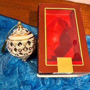 Lenox Florentine Ball Pearl Gold Christmas Tree Ornament